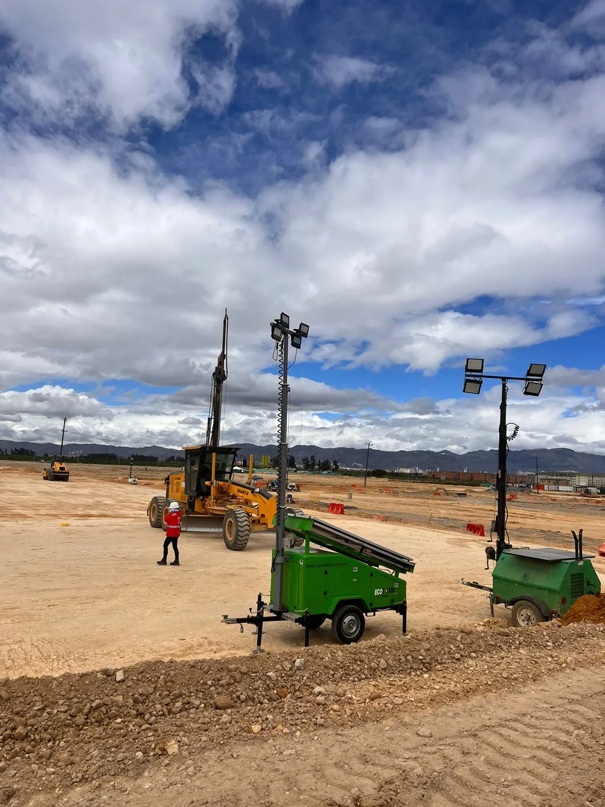 Torres solares moviles, venta, alquiler y renta colombia