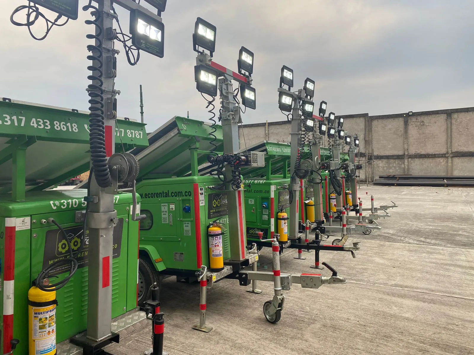 Torre de iluminación robusta